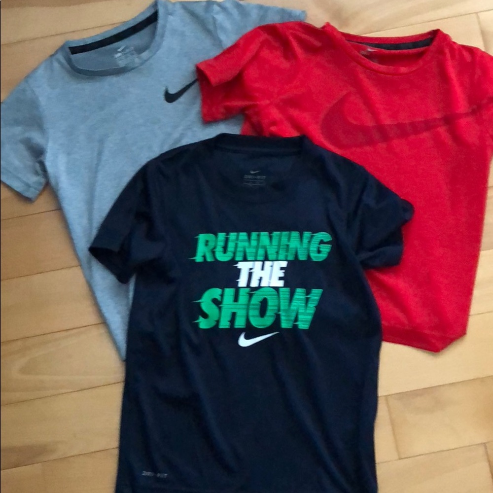 Nike 3 shirt lot size 6-7